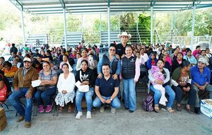 GOBIERNO MUNICIPAL DE JALPAN BENEFICIA A 245 MUJERES CON EL PROGRAMA DE GANADERÍA AVÍCOLA
