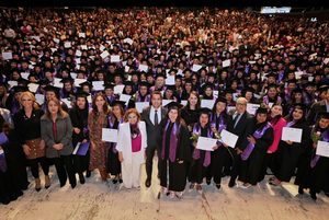 FELICIDADES A LAS 451 GRADUADAS DE LA UNIVERSIDAD DE LAS MUJERES: FELIFER MACÍAS