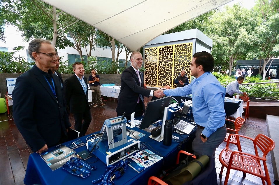 VISITA DEL PRETE CENTRO DE R&D DE HARMAN 2 Screenshot 20261022 140117