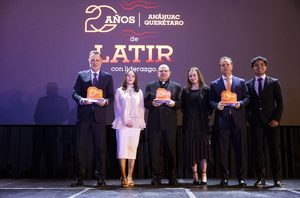 ENCABEZA GOBERNADOR LA CELEBRACIÓN POR EL 20 ANIVERSARIO DE LA UNIVERSIDAD ANÁHUAC QUERÉTARO