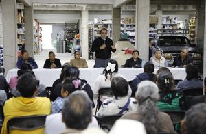 SE REÚNE GASPAR TRUEBA CON TIANGUISTAS