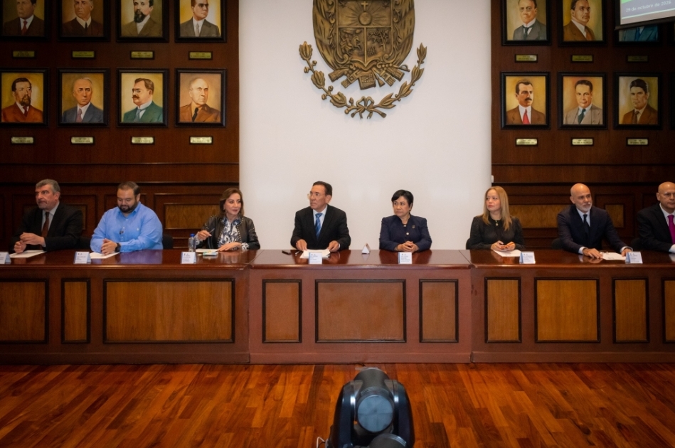 ENTREGA COMISIÓN DE ARBITRAJE MÉDICO INFORME DE ACTIVIDADES 2021-2026 2 Screenshot 20261030 093313
