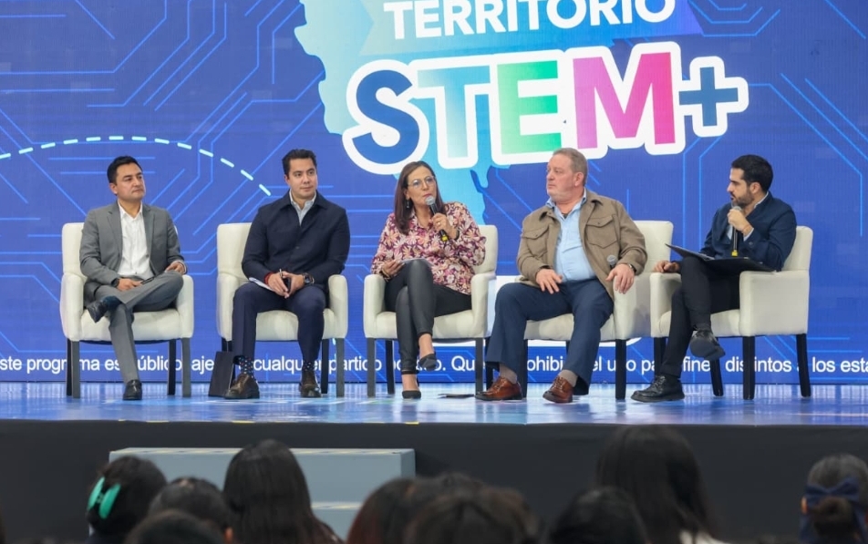 ANALIZAN AUTORIDADES Y EXPERTOS EL FUTURO DE LA EDUCACIÓN EN QUERÉTARO 3 Screenshot 20261031 102755